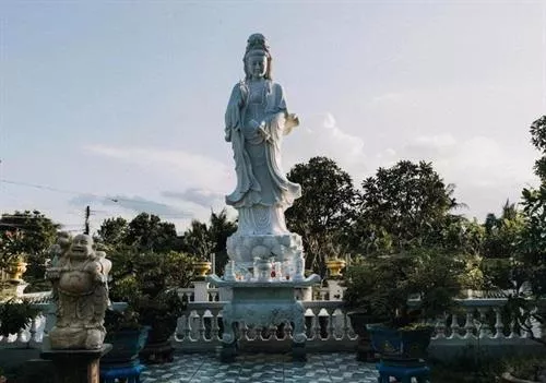 The spirit of compassion in Buddhism during natural disasters.